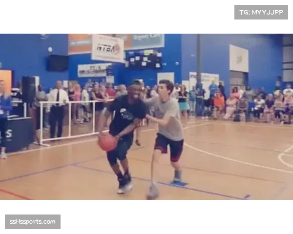 红袜主场为罹患重病的小球迷播放专属加油视频